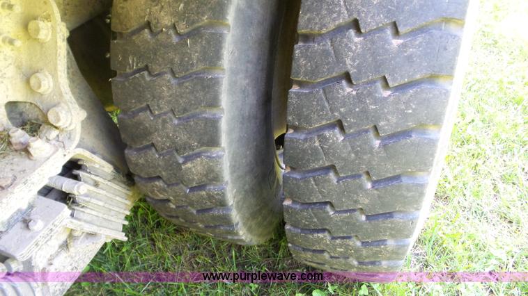 image for item L7004 2012 International Work Star 7500 dump truck