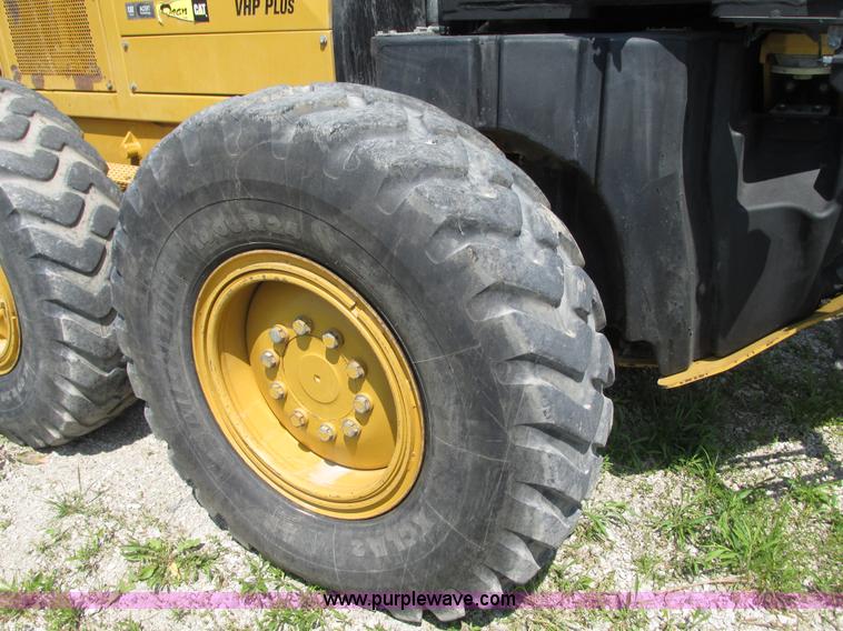 image for item L7019 2008 Caterpillar 140M motor grader