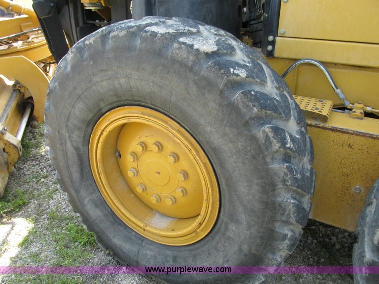 image for item L7019 2008 Caterpillar 140M motor grader