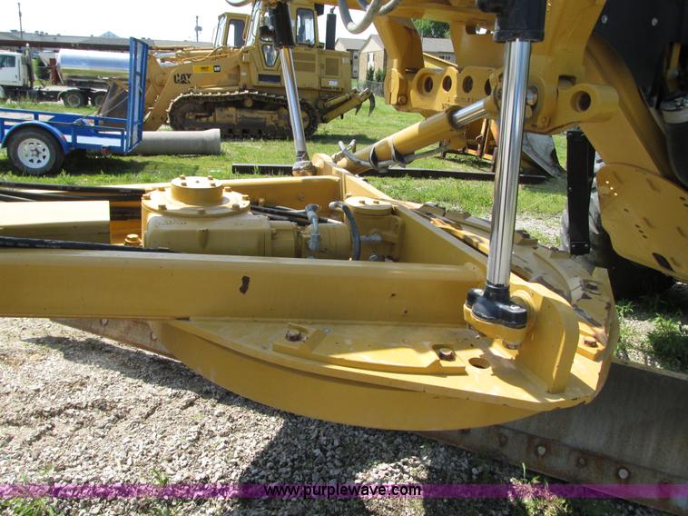 image for item L7019 2008 Caterpillar 140M motor grader