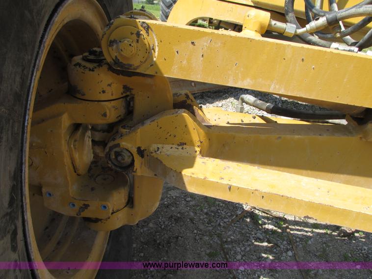 image for item L7019 2008 Caterpillar 140M motor grader