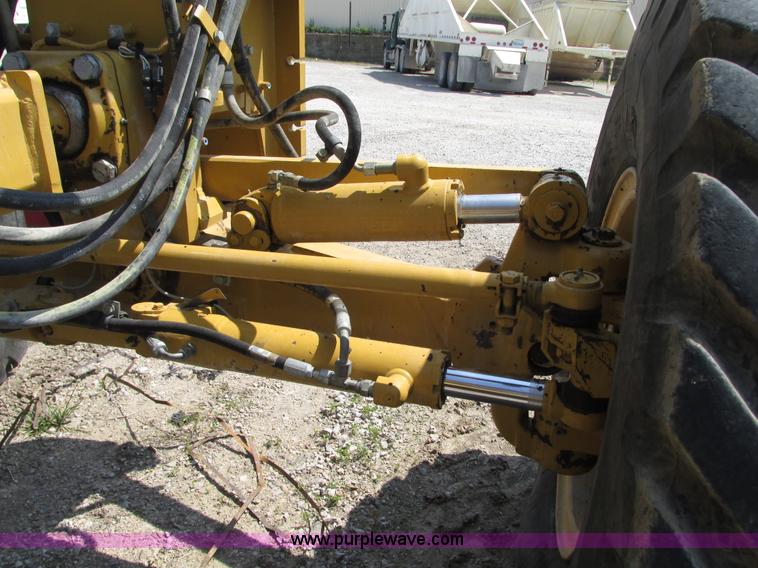 image for item L7019 2008 Caterpillar 140M motor grader