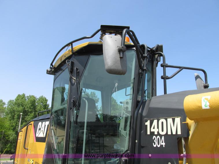 image for item L7019 2008 Caterpillar 140M motor grader