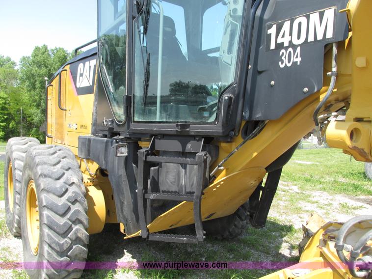 image for item L7019 2008 Caterpillar 140M motor grader