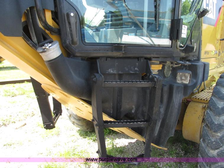 image for item L7019 2008 Caterpillar 140M motor grader