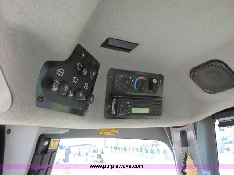 image for item L7019 2008 Caterpillar 140M motor grader