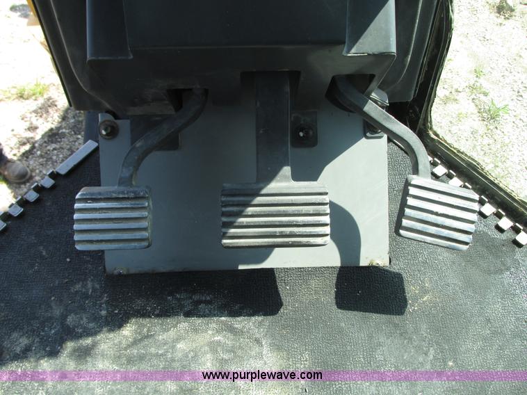 image for item L7019 2008 Caterpillar 140M motor grader