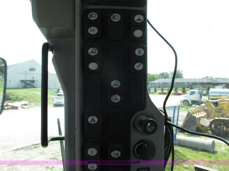 image for item L7019 2008 Caterpillar 140M motor grader