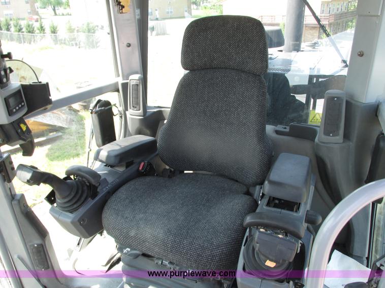 image for item L7019 2008 Caterpillar 140M motor grader