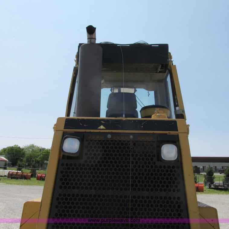image for item L7020 1997 Caterpillar 963B track loader