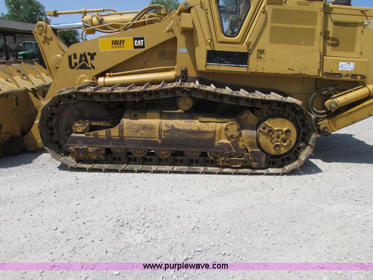 image for item L7020 1997 Caterpillar 963B track loader