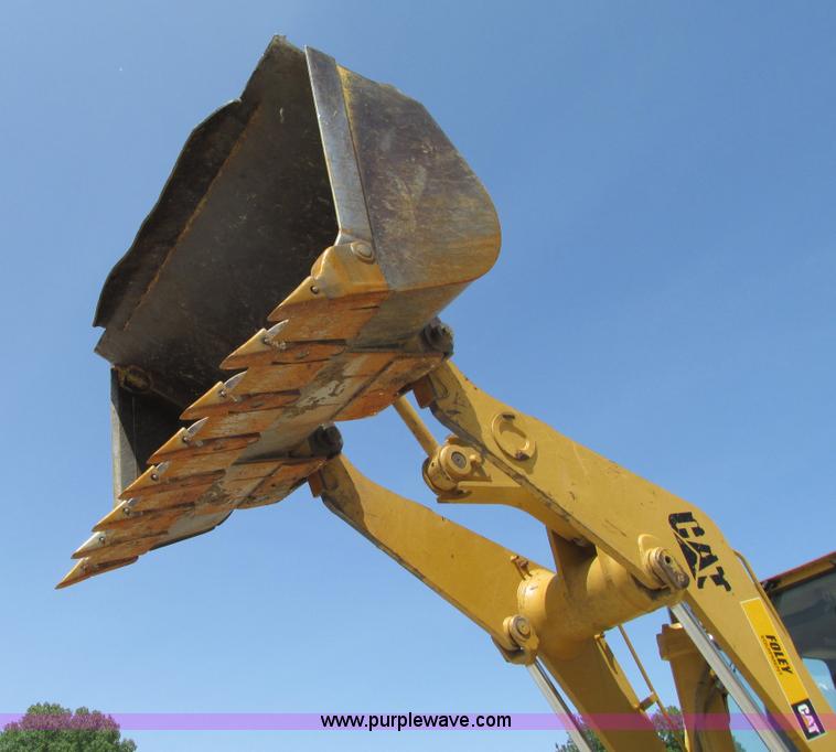 image for item L7020 1997 Caterpillar 963B track loader