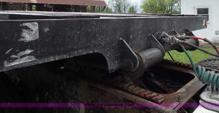 image for item L7229 1999 Dynaweld equipment trailer