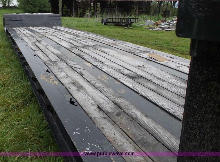 image for item L7229 1999 Dynaweld equipment trailer