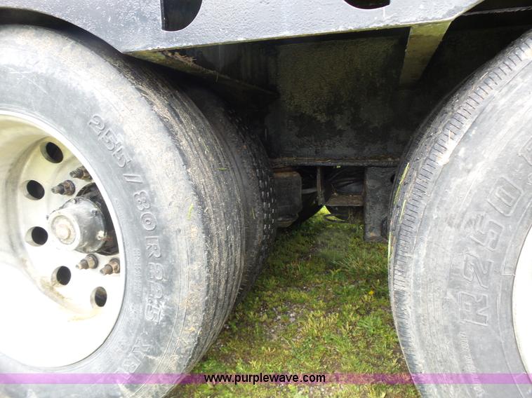 image for item L7229 1999 Dynaweld equipment trailer