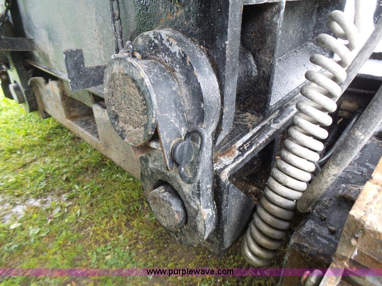 image for item L7229 1999 Dynaweld equipment trailer