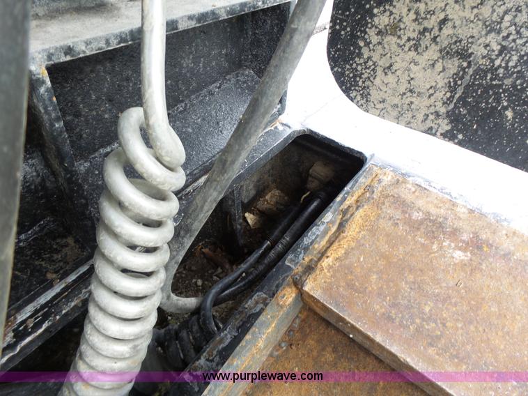 image for item L7229 1999 Dynaweld equipment trailer