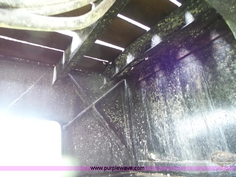 image for item L7229 1999 Dynaweld equipment trailer