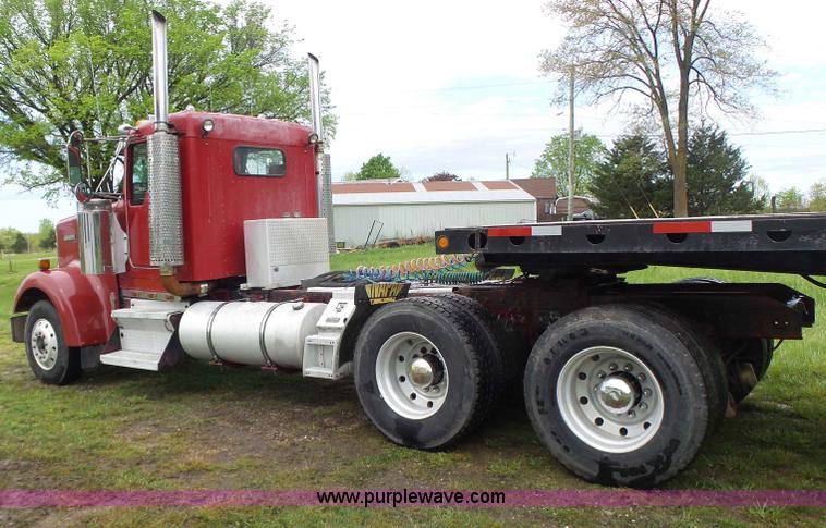 image for item L7230 1997 Kenworth W900 semi truck