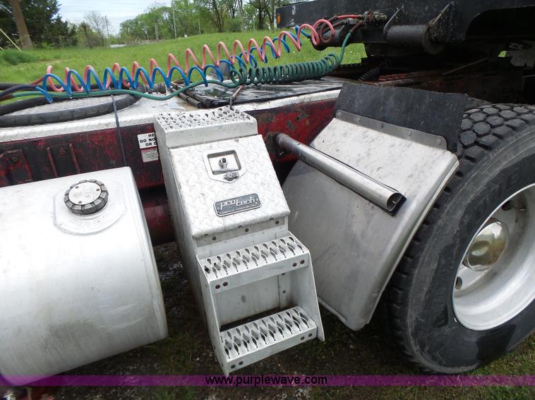 image for item L7230 1997 Kenworth W900 semi truck