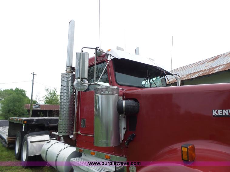 image for item L7230 1997 Kenworth W900 semi truck