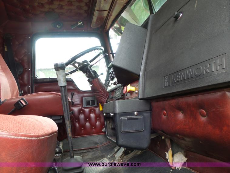 image for item L7230 1997 Kenworth W900 semi truck