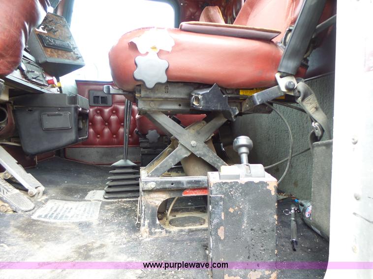 image for item L7230 1997 Kenworth W900 semi truck