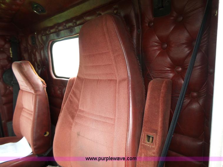 image for item L7230 1997 Kenworth W900 semi truck