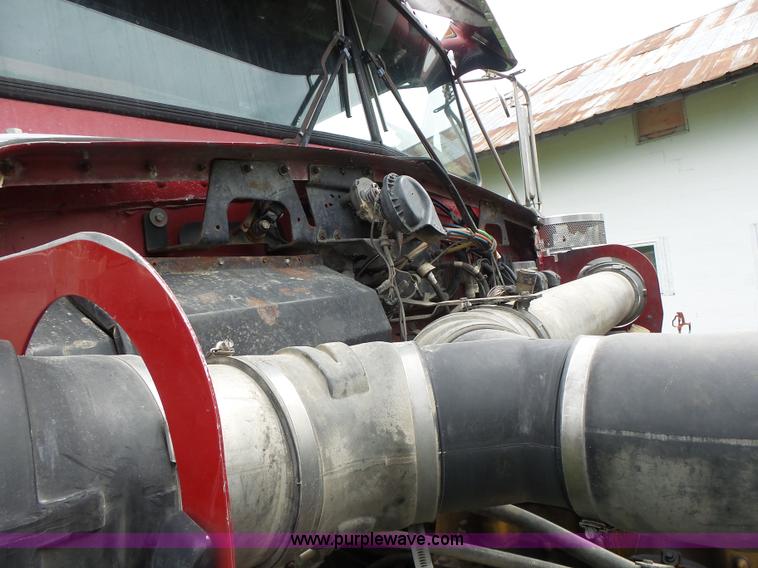 image for item L7230 1997 Kenworth W900 semi truck