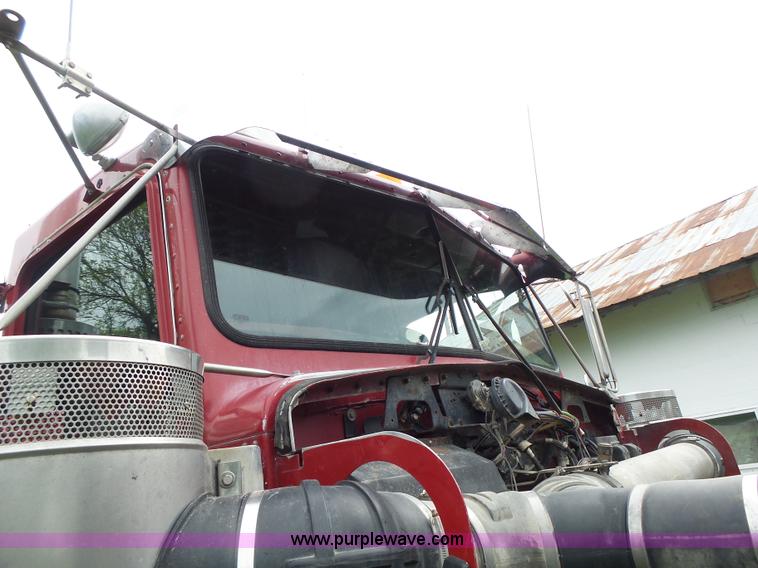 image for item L7230 1997 Kenworth W900 semi truck