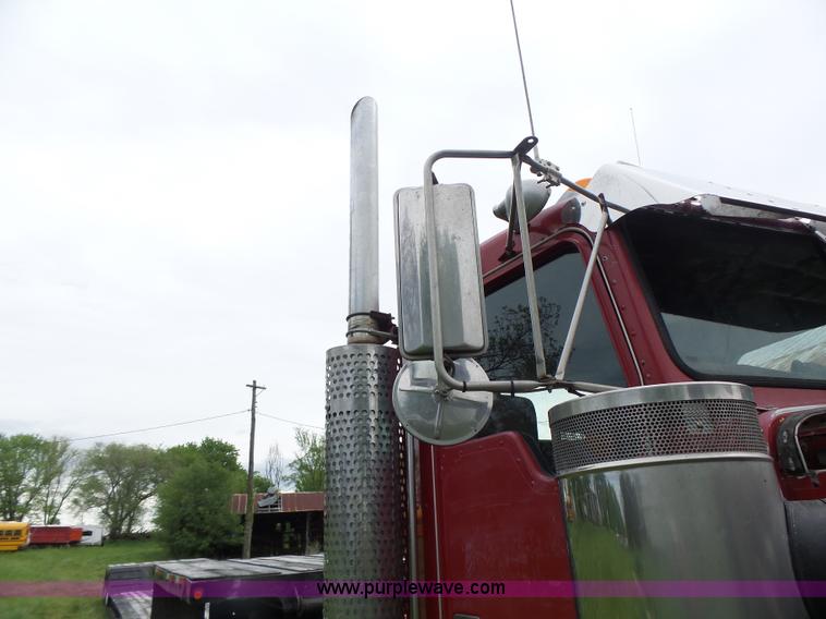 image for item L7230 1997 Kenworth W900 semi truck