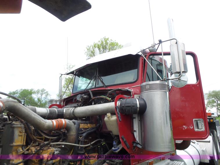 image for item L7230 1997 Kenworth W900 semi truck