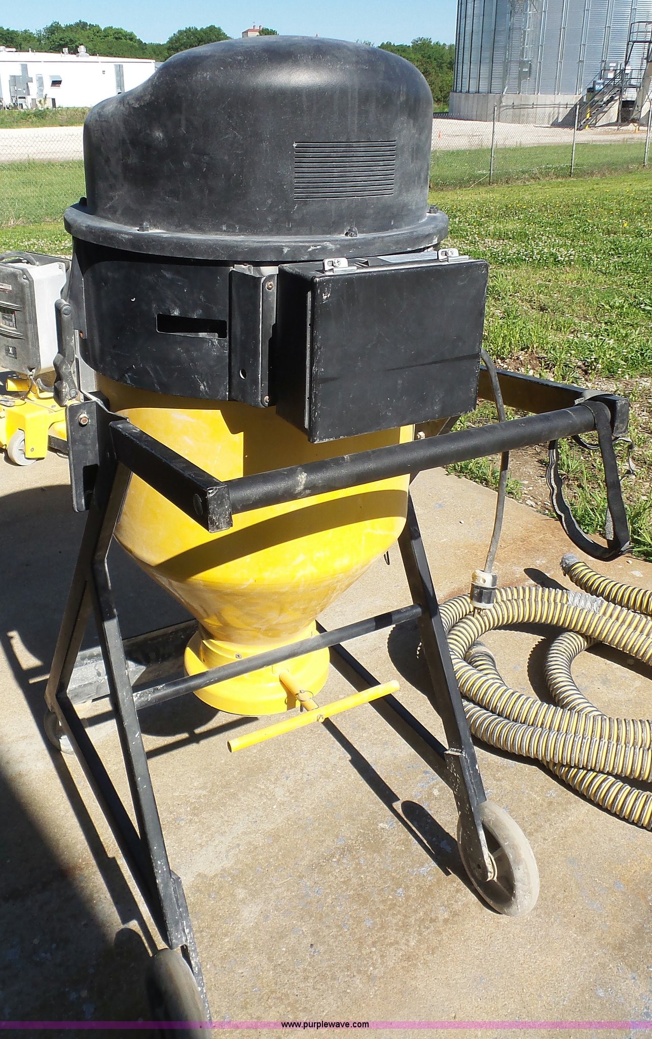Werkmaster Titan XT concrete grinder with vacuum in Lawrence, KS Item