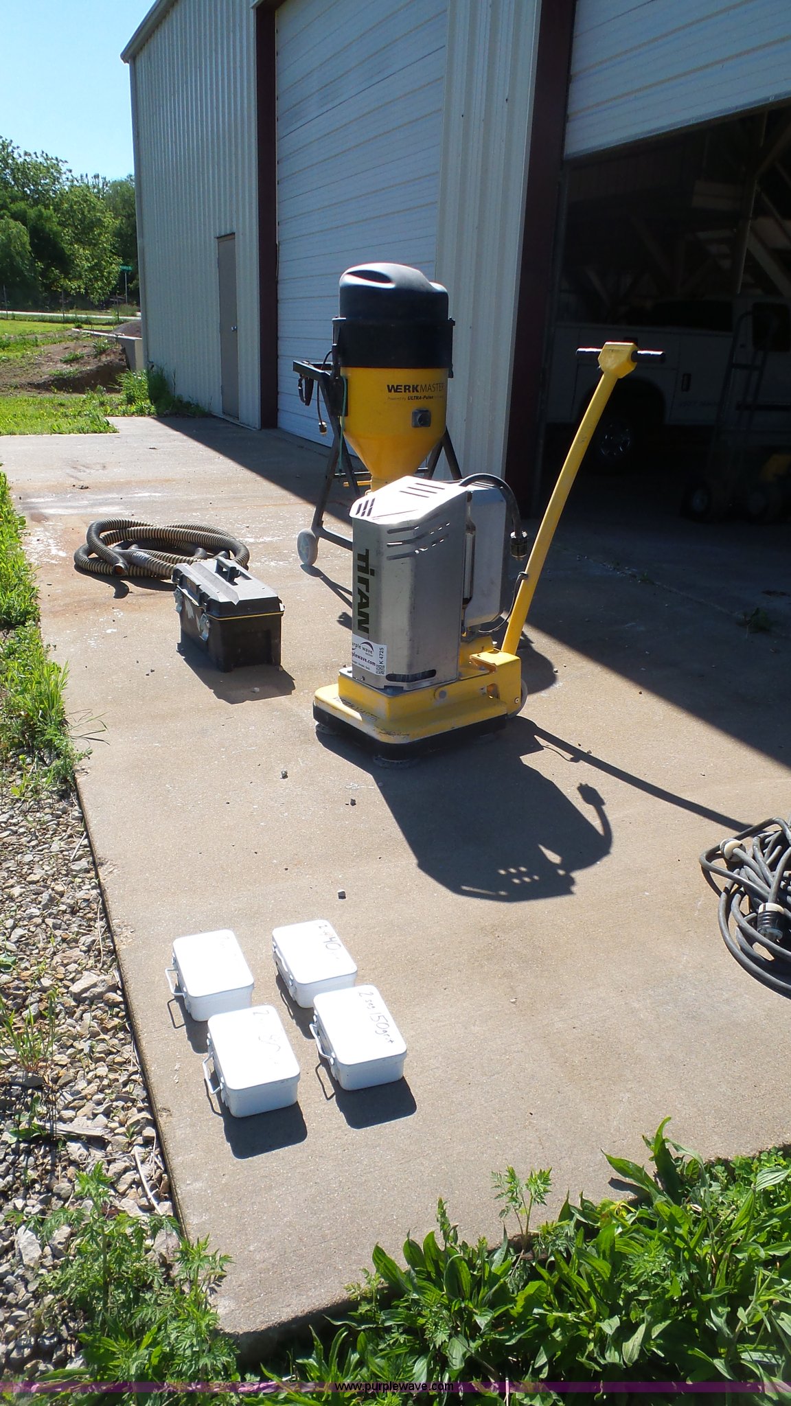 Werkmaster Titan XT concrete grinder with vacuum in Lawrence, KS Item