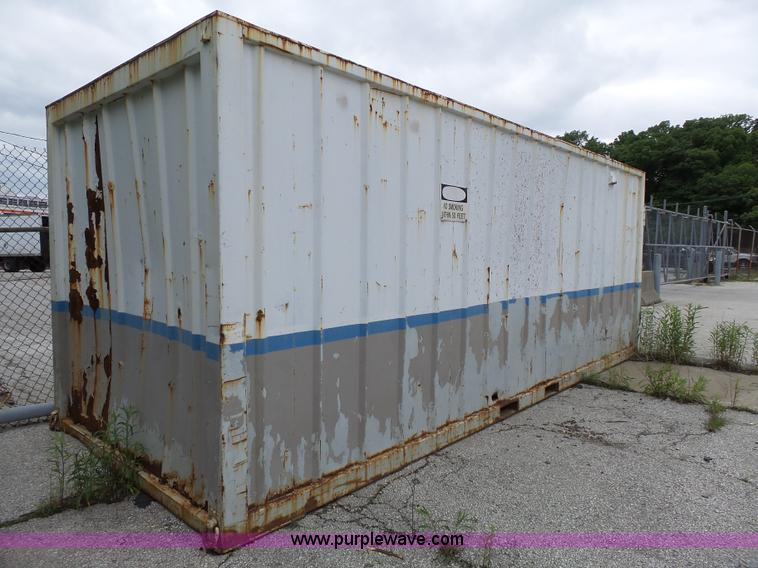 image for item BR9172 1999 Independent Conex storage container