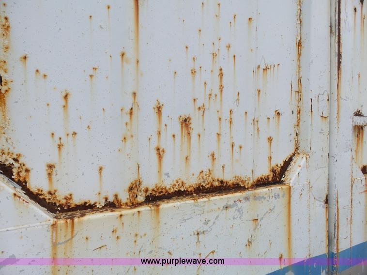 image for item BR9172 1999 Independent Conex storage container