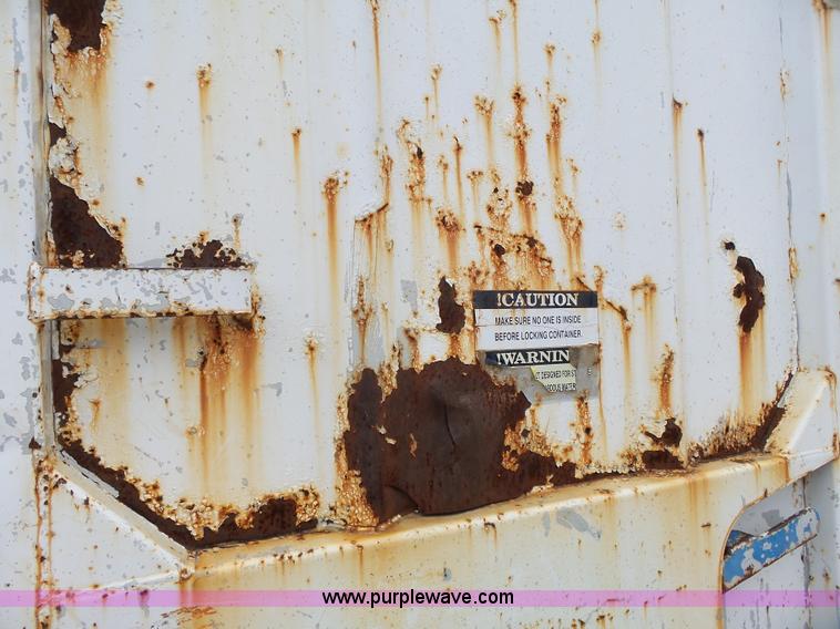 image for item BR9172 1999 Independent Conex storage container