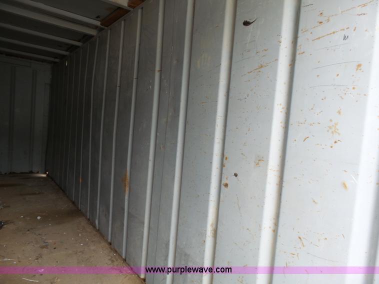 image for item BR9172 1999 Independent Conex storage container