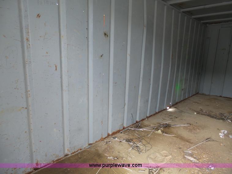 image for item BR9172 1999 Independent Conex storage container