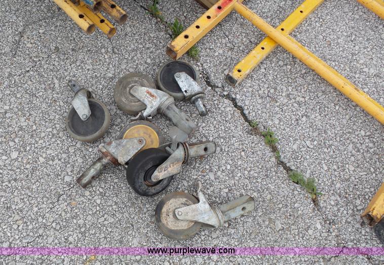 image for item BR9174 Bil-Jax scaffolding