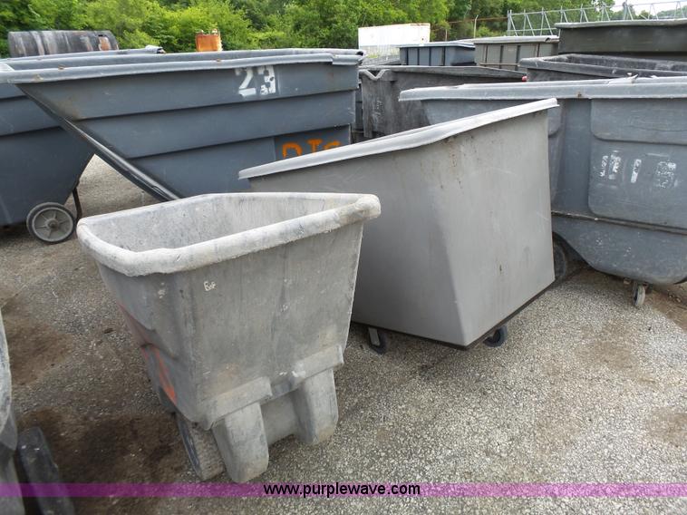 image for item BR9178 Approximately 43 trash/debris carts/cans