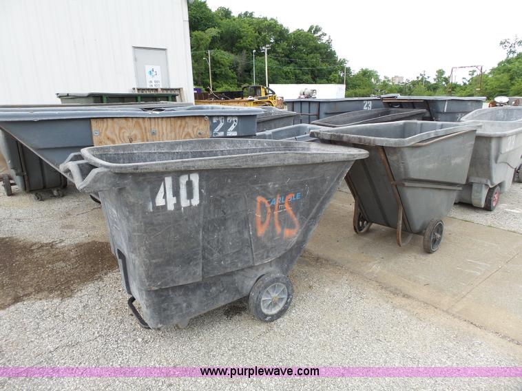 image for item BR9178 Approximately 43 trash/debris carts/cans