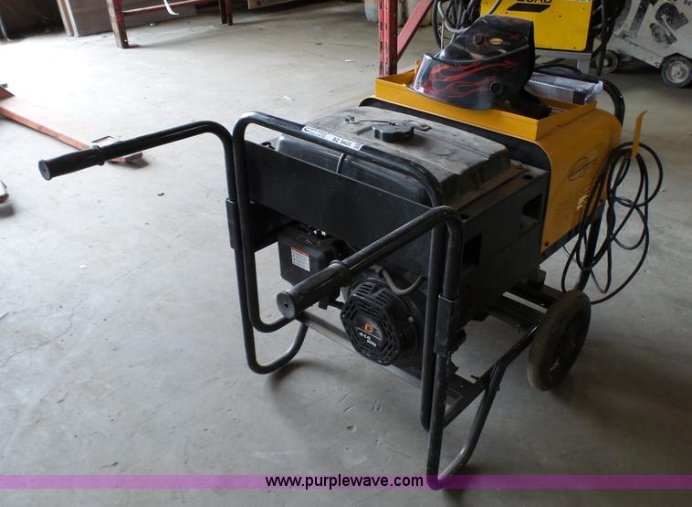 image for item BZ9403 Northern Industrial 7000 arc welder