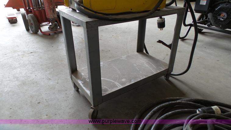 image for item BZ9404 ESAA PCM-875 plasma cutter