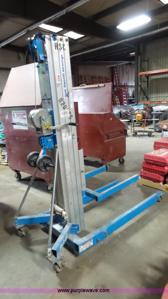 image for item BZ9425 Genie Superlift Advantage SLA-15 vertical lift
