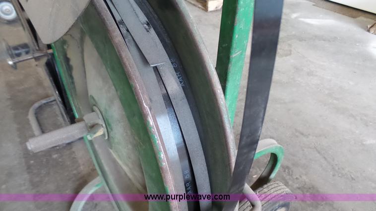 image for item BZ9438 (2) banding machines