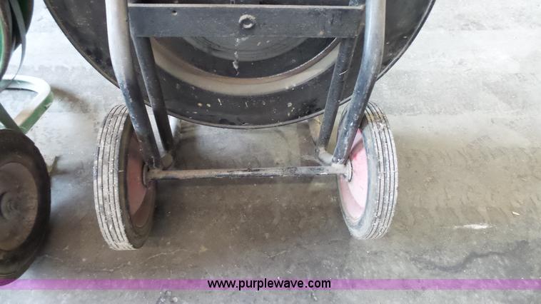 image for item BZ9438 (2) banding machines