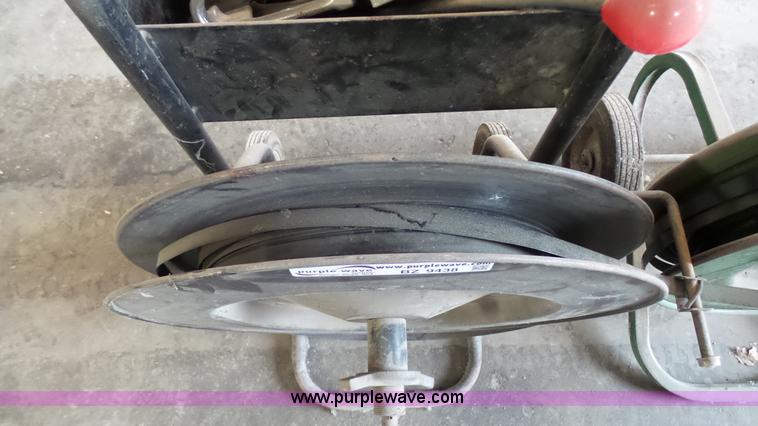 image for item BZ9438 (2) banding machines