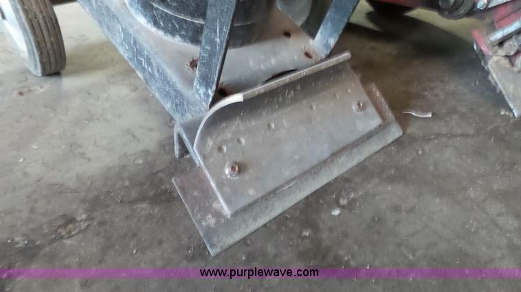 image for item BZ9439 (2) self-propelled strippers