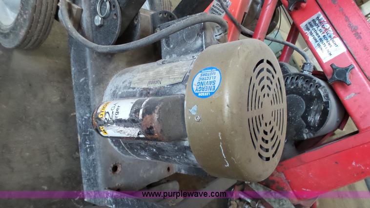 image for item BZ9439 (2) self-propelled strippers